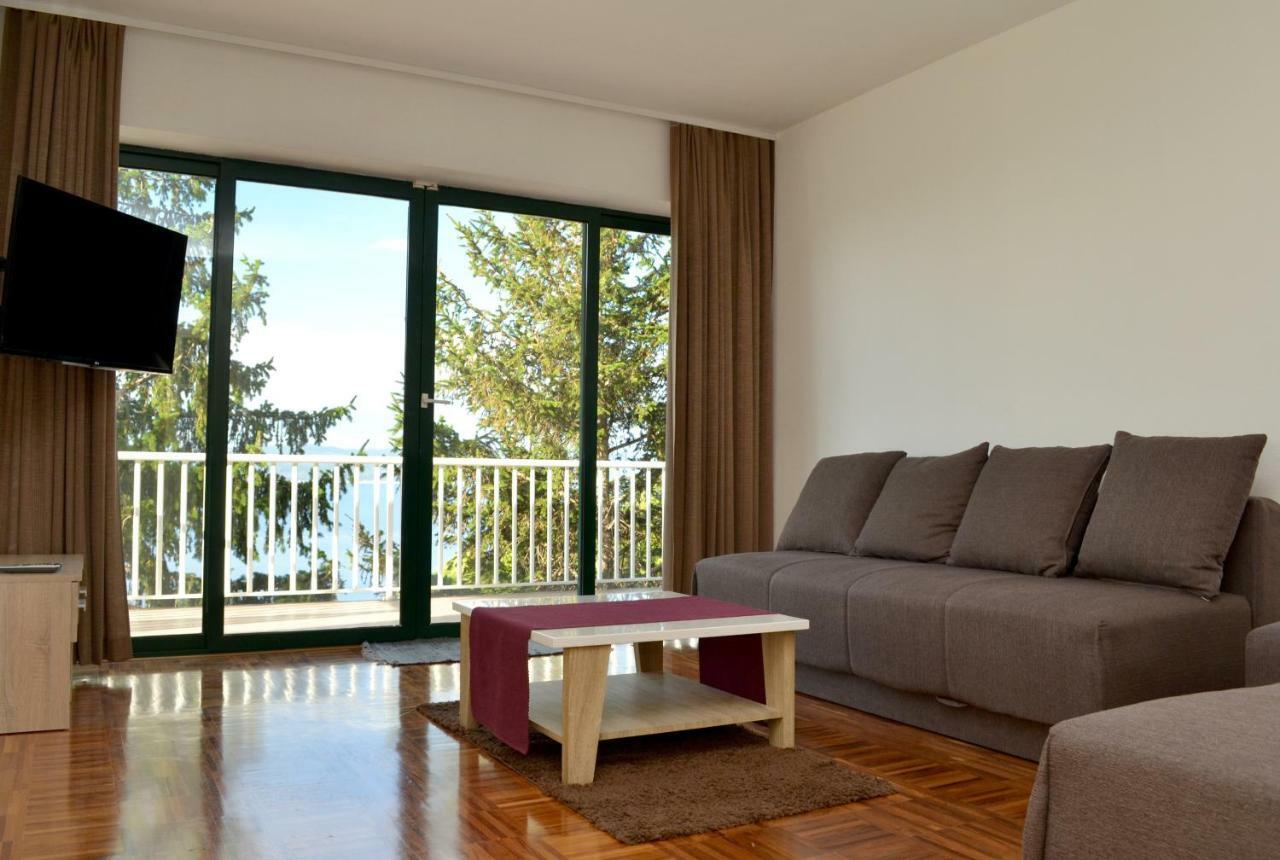 Apartments Lorenco 布雷拉 外观 照片